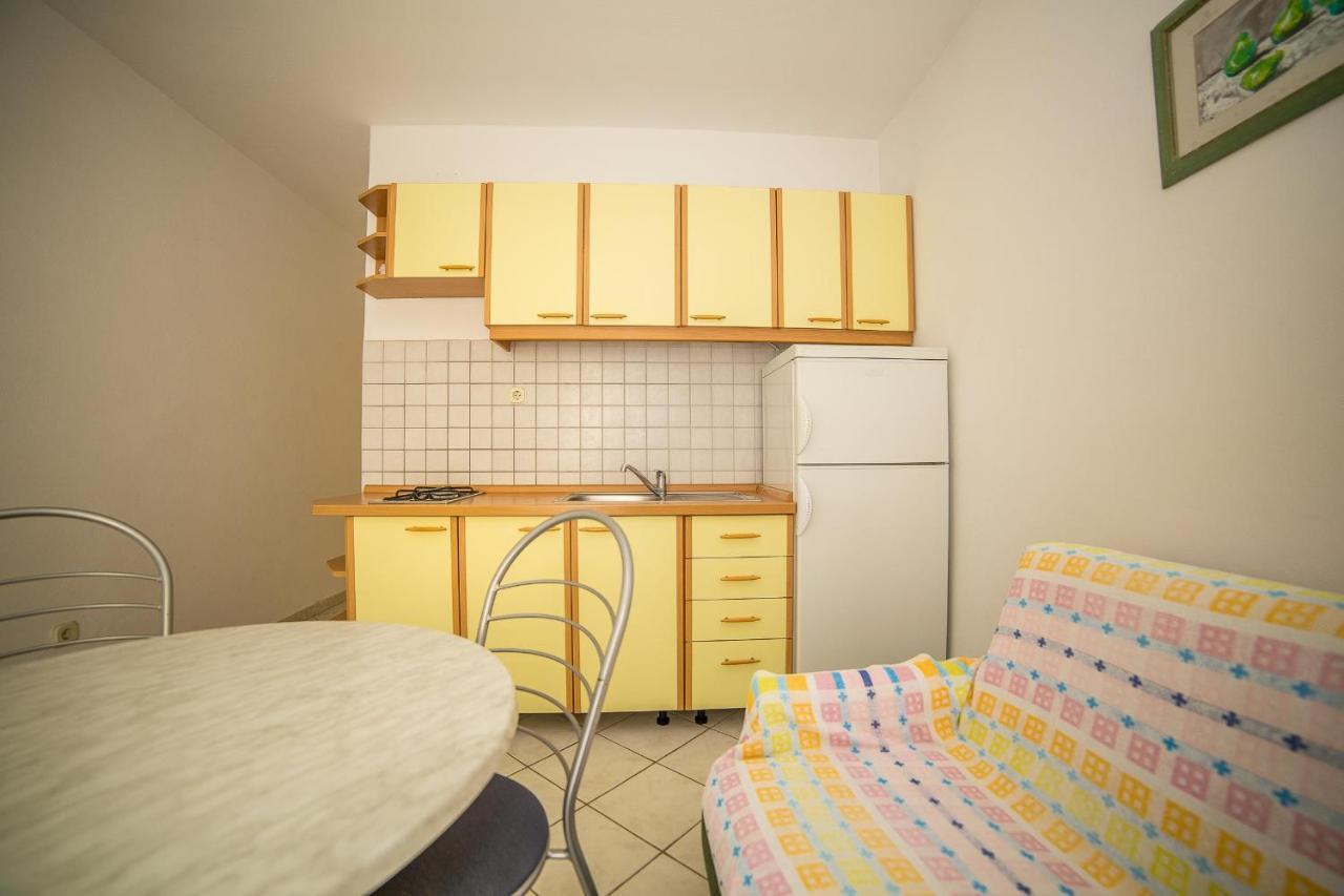 Apartments Grulovic Srima Ngoại thất bức ảnh